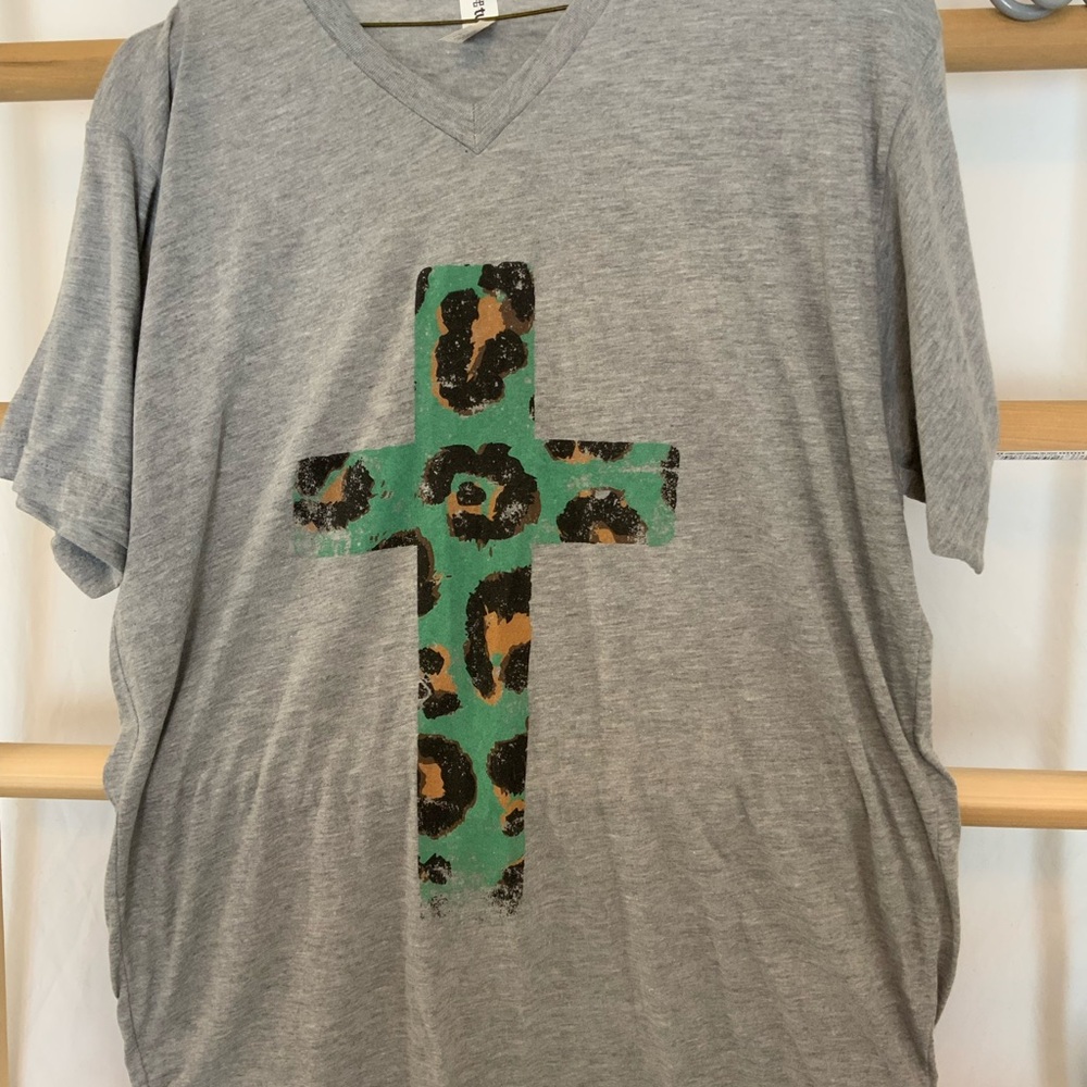 Tultex Heather Gray V-Neck T-Shirt Western chic BOHO COWGIRL